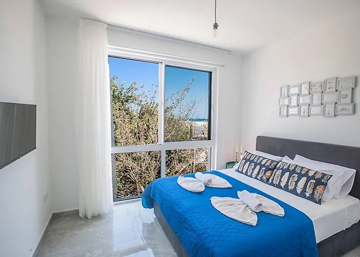 Vie Bleu 2 * Protaras