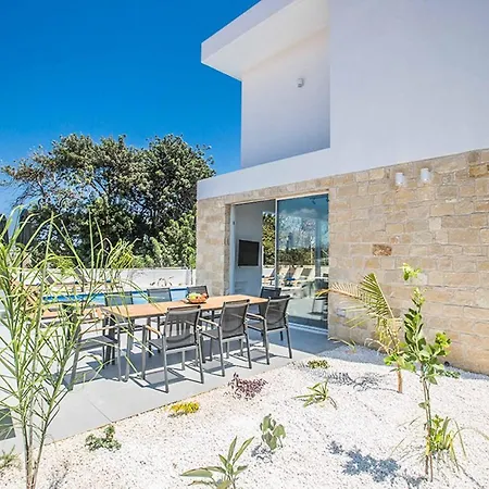 Vie Bleu 2 Villa Protaras