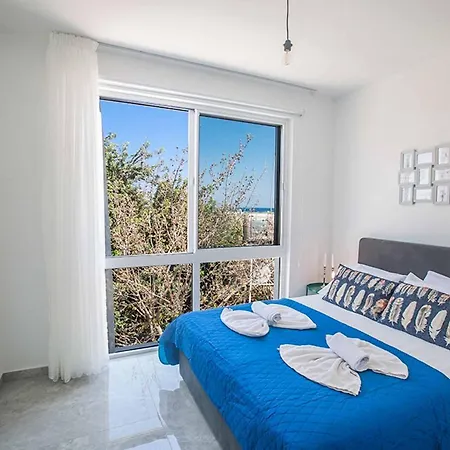 Vie Bleu 2 * Protaras